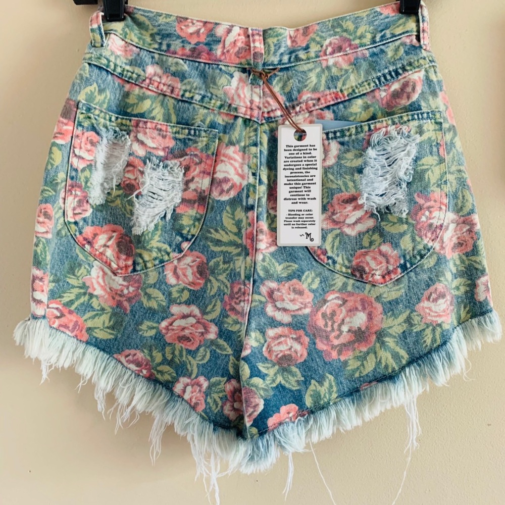 Show Me Your Mumu Toledo Tear Drop Shorts - Picture 2 of 8